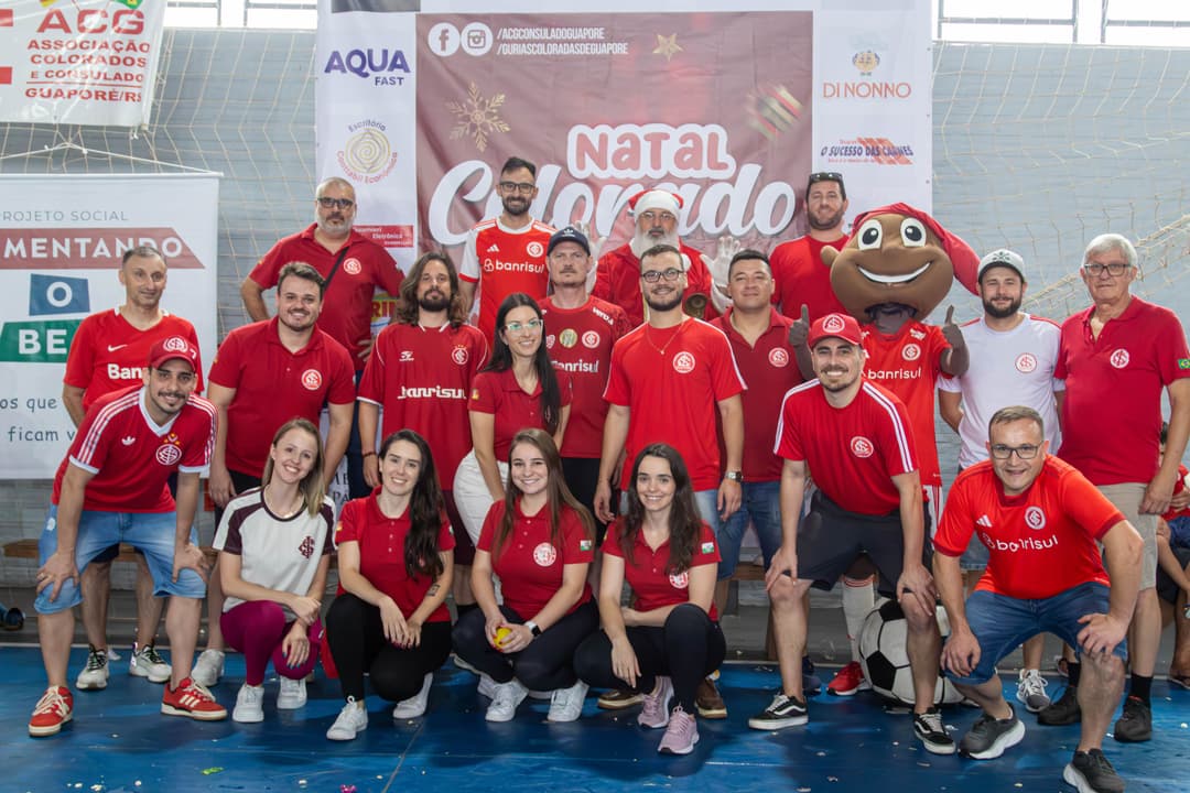 Caravana Colorada realiza evento de Natal em Guaporé