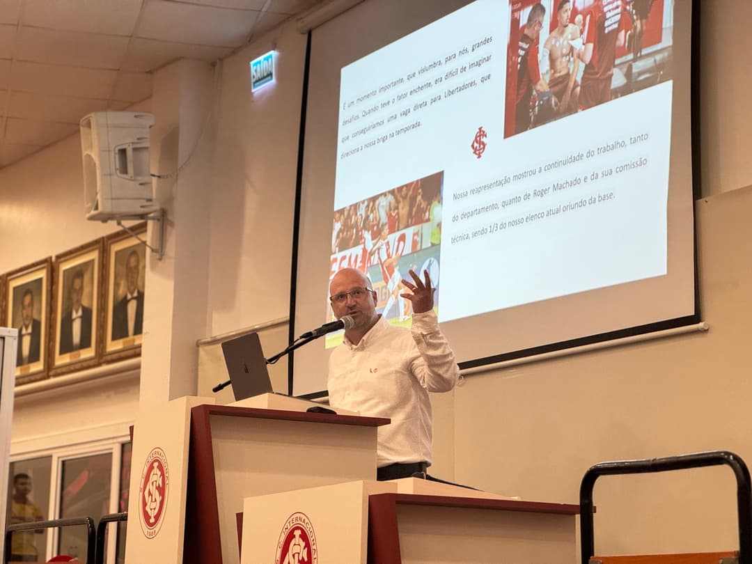 Vice-presidência de Futebol apresenta planejamento de 2025 para o Conselho Delib...